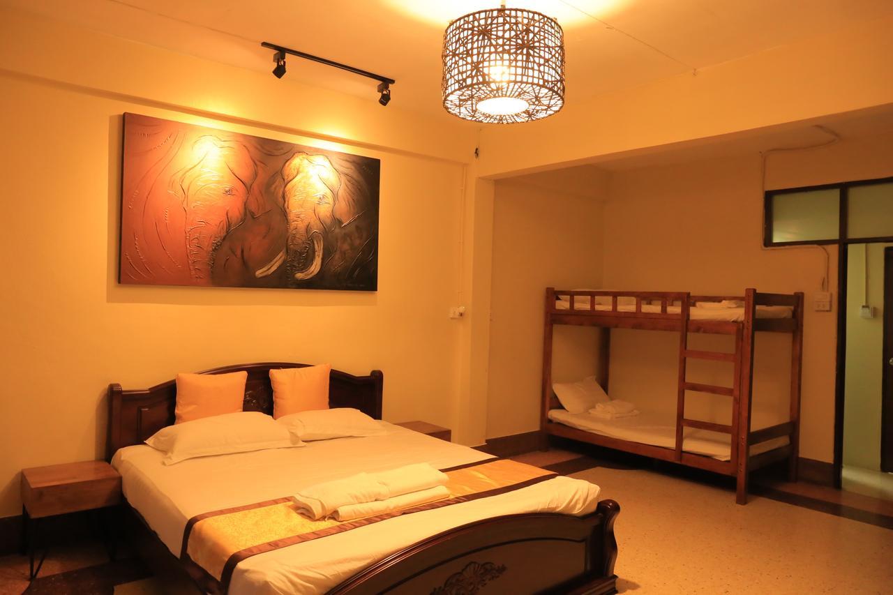 Hostel Midsummer Night *